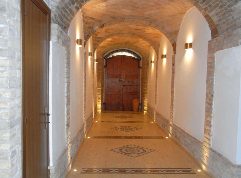 Antica Interamnia Bed & Breakfast Teramo Bagian luar foto